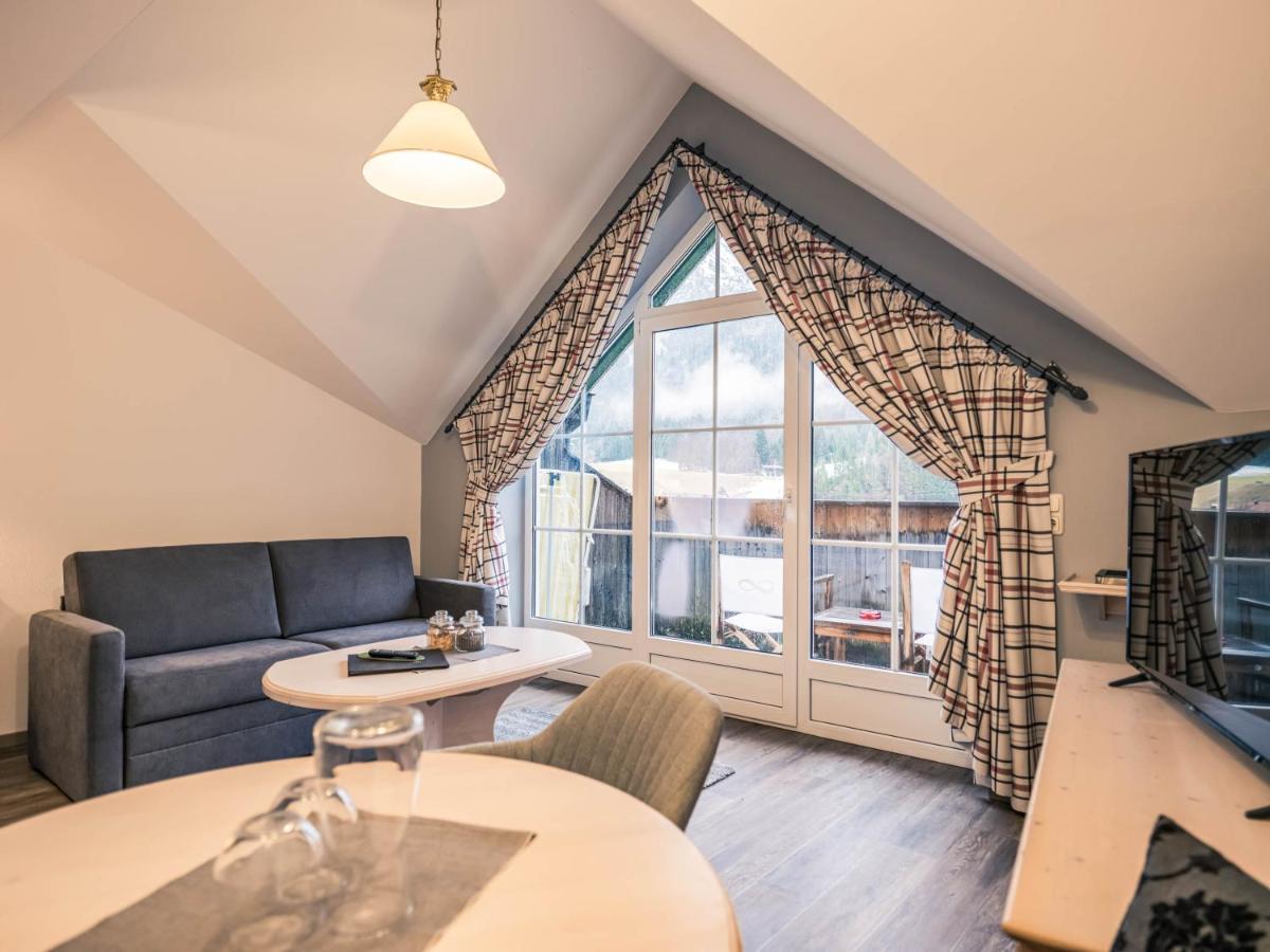 Hotel Foehrenhof Stanzach Eksteriør bilde
